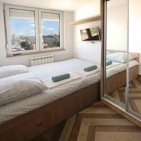 Apartman In The Heart Of *